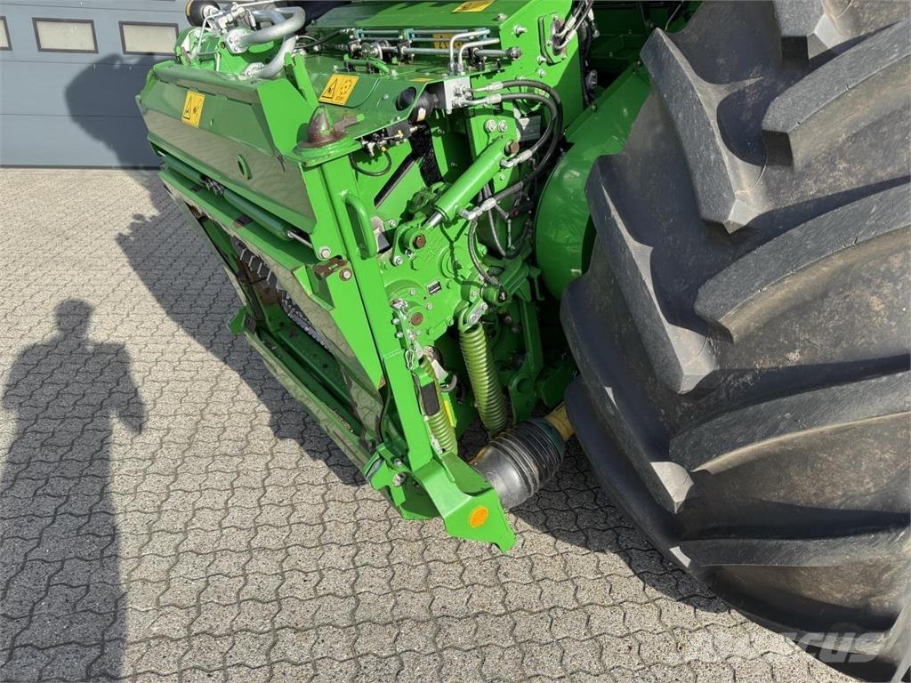 John Deere 9800 フォレージハーベスター