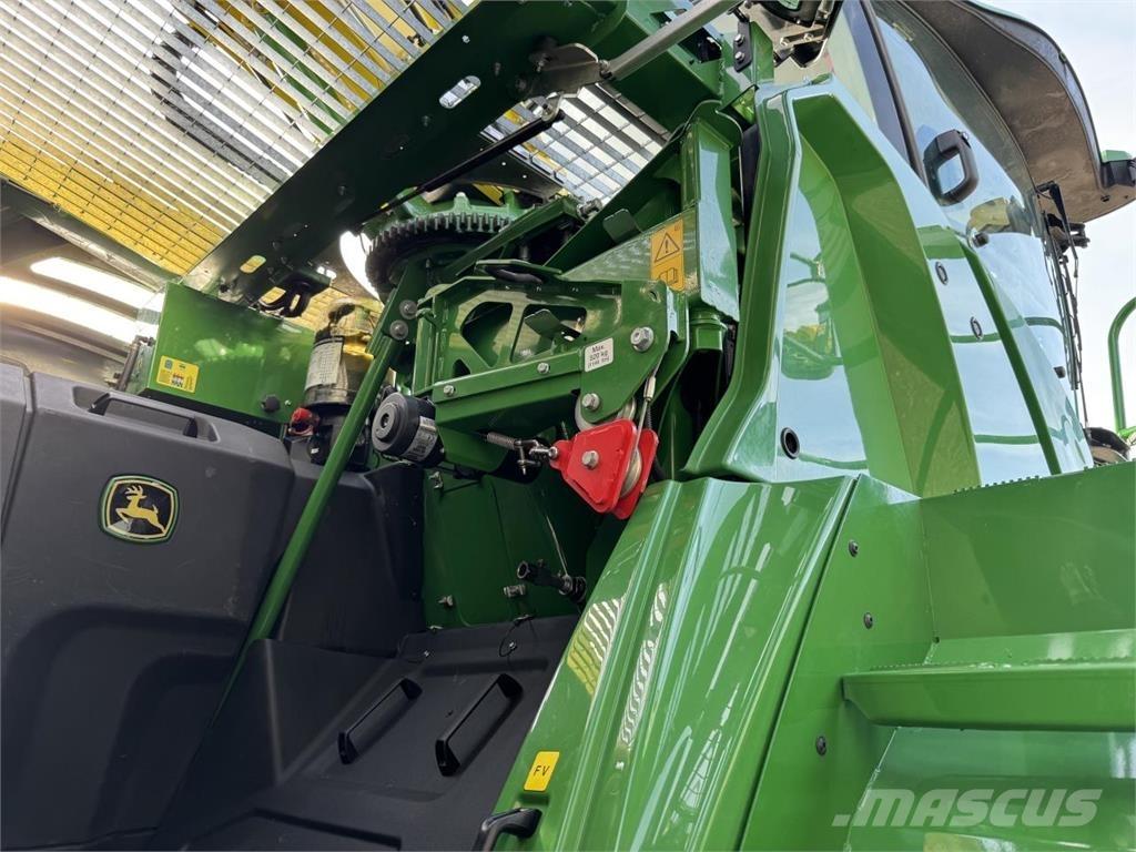 John Deere 9800 フォレージハーベスター