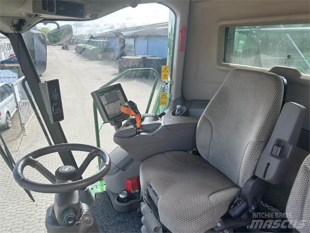 John Deere S785 コンバイン