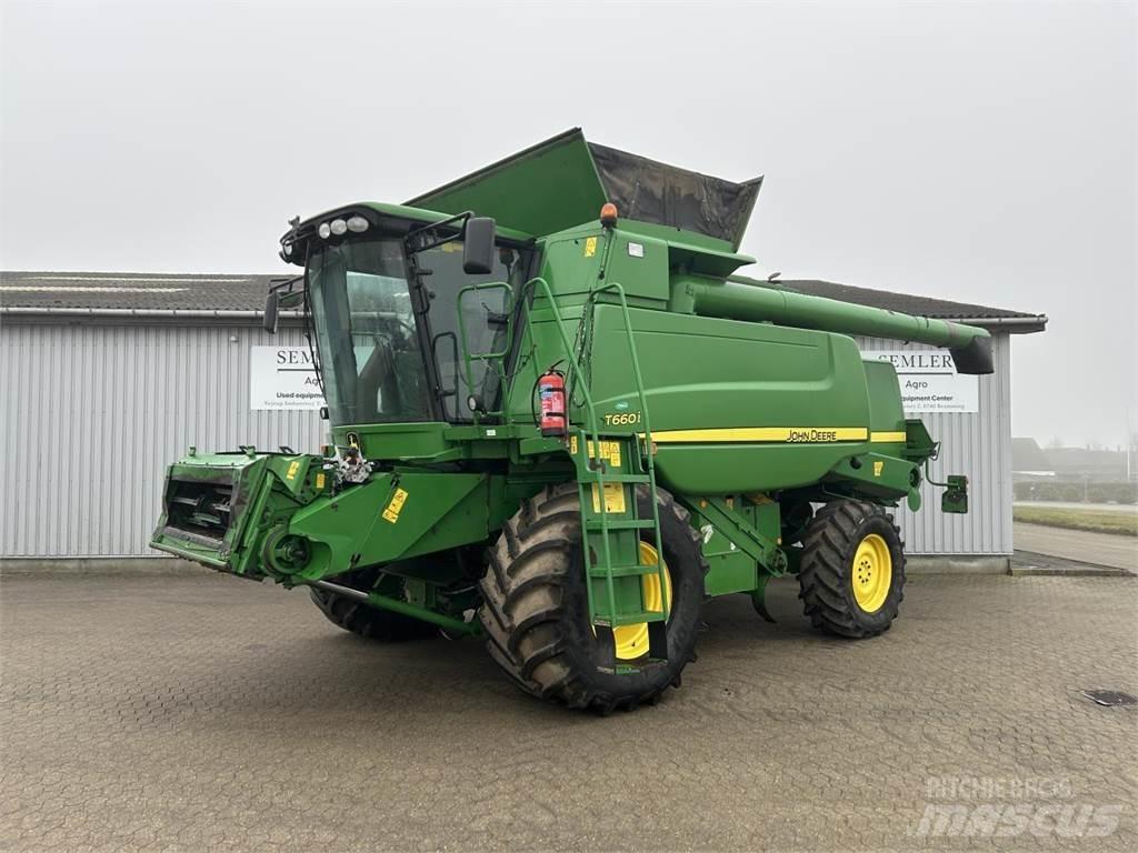 John Deere T660 コンバイン