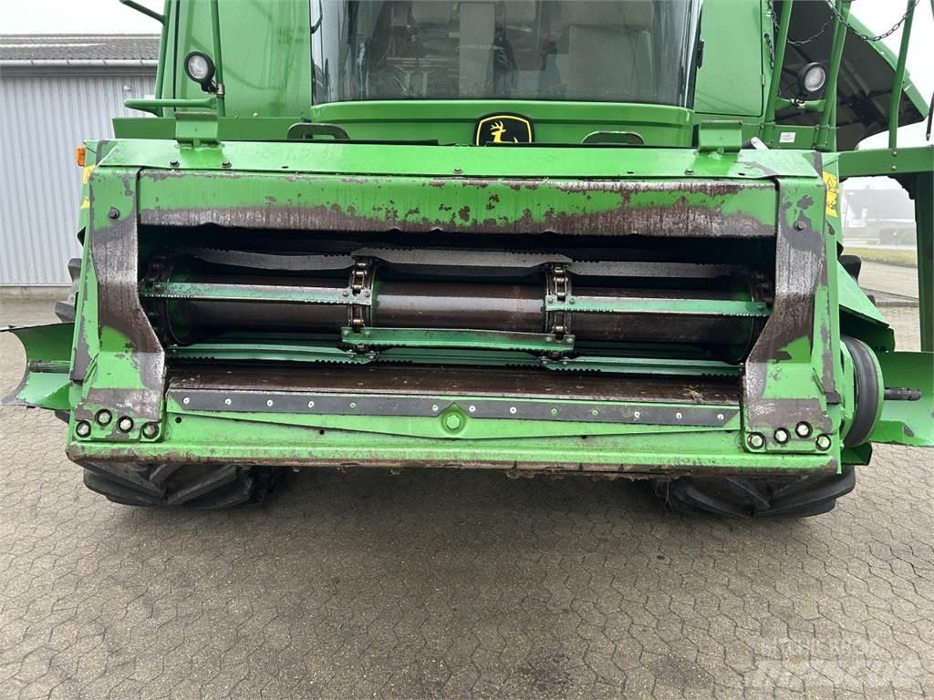 John Deere T660 コンバイン