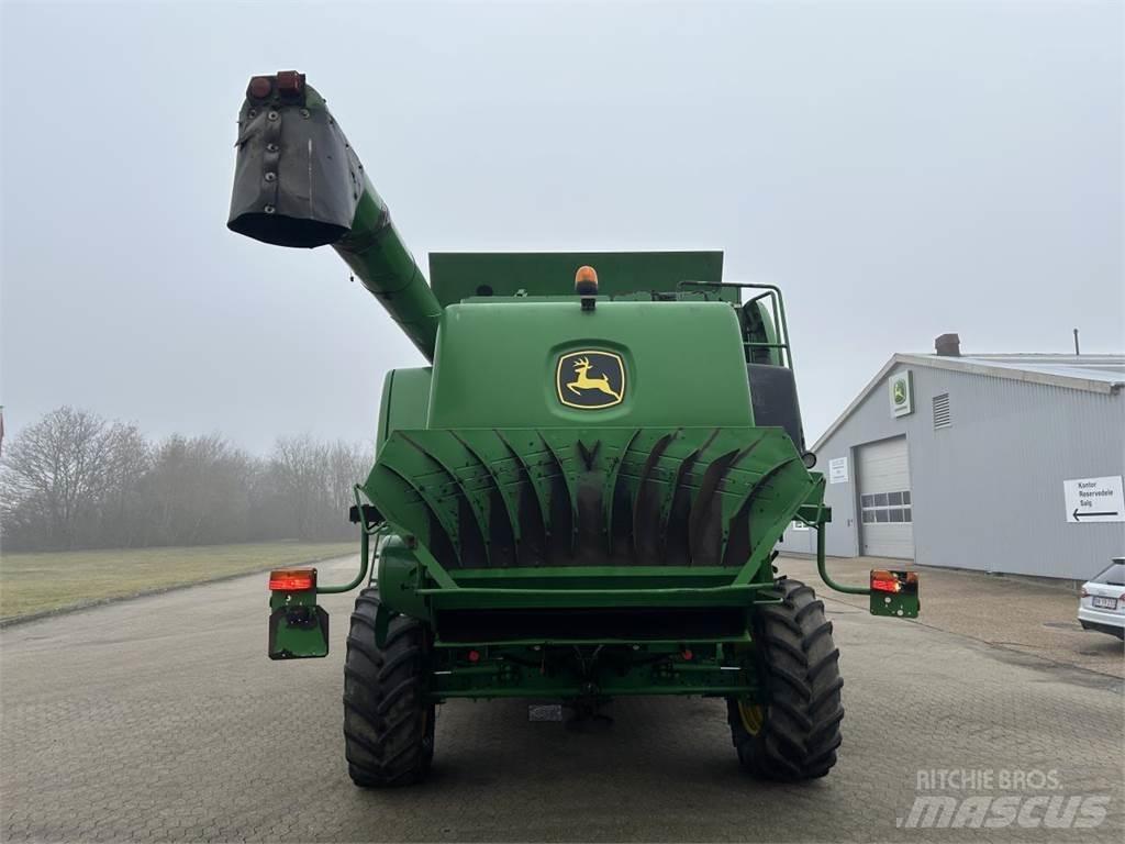 John Deere T660 コンバイン