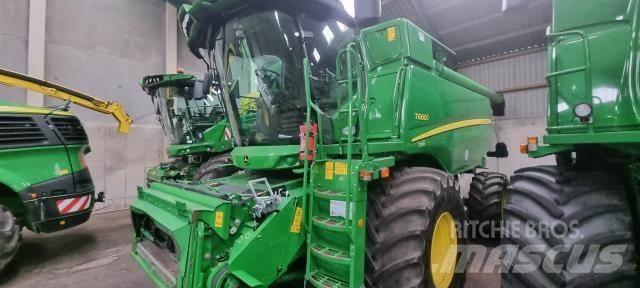John Deere T660I コンバイン