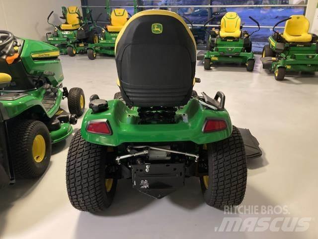 John Deere X584 コンパクトトラクター