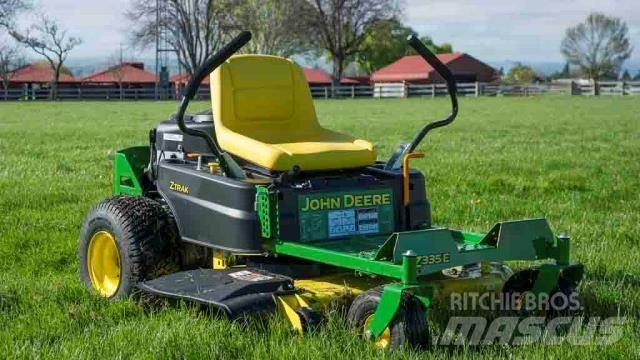 John Deere Z315E コンパクトトラクター