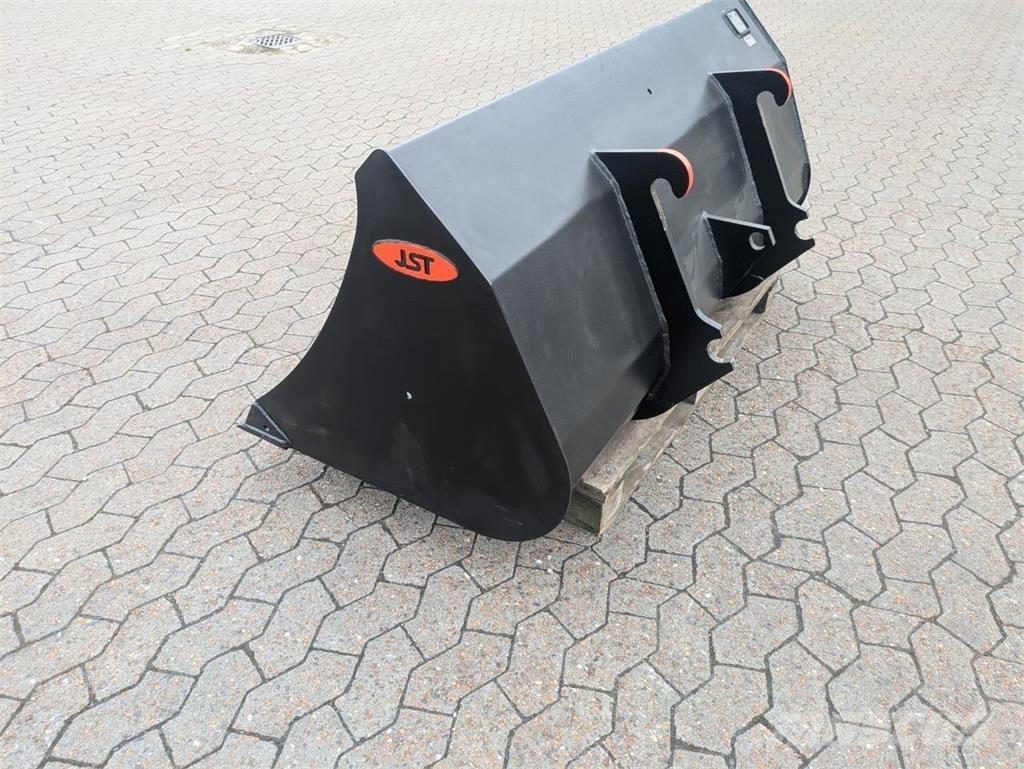 JST M SKOVL その他トラクターアクセサリー・アタッチメント