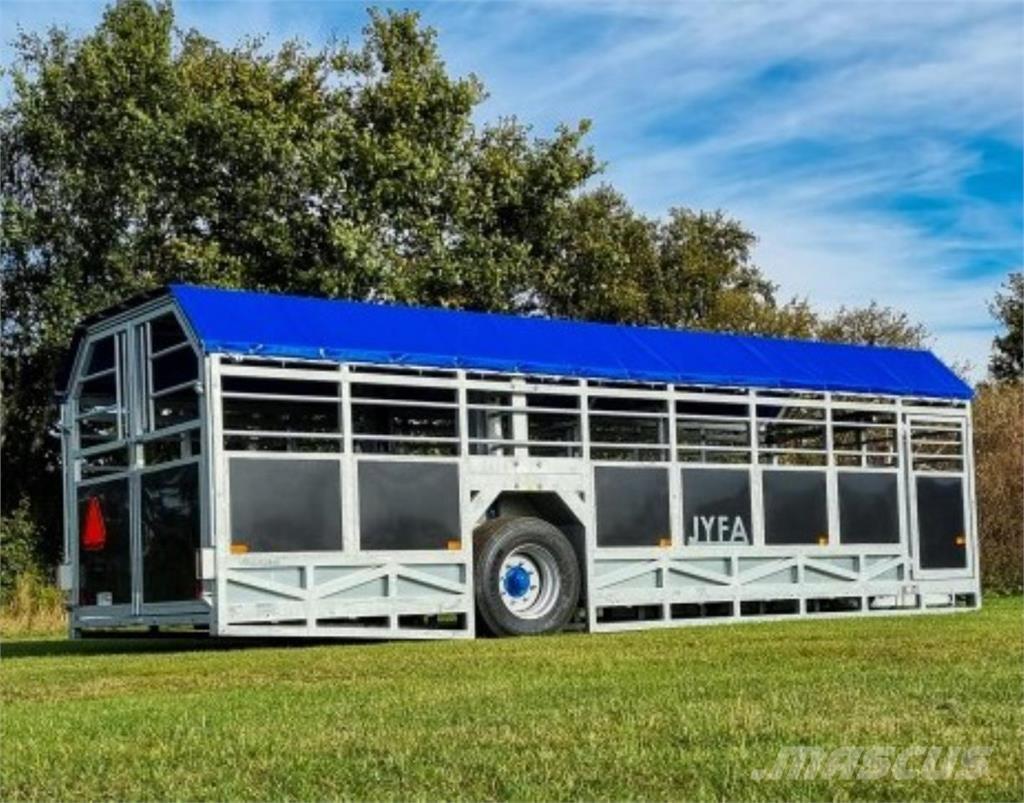 Jyfa BTR700 家畜輸送用トレーラー