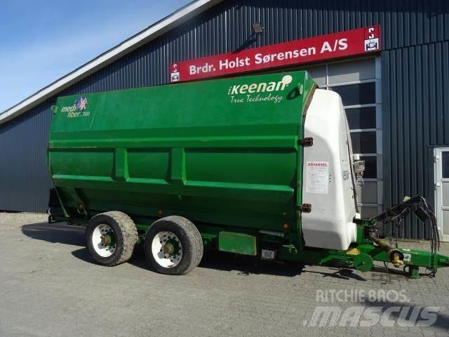 Keenan MF 380 飼料トレーラー