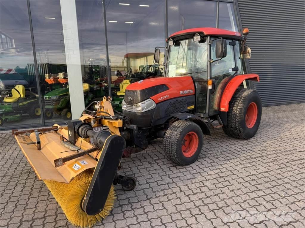 Kubota 5740 コンパクトトラクター