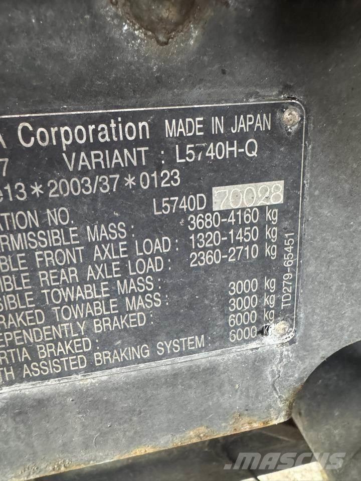 Kubota 5740 コンパクトトラクター