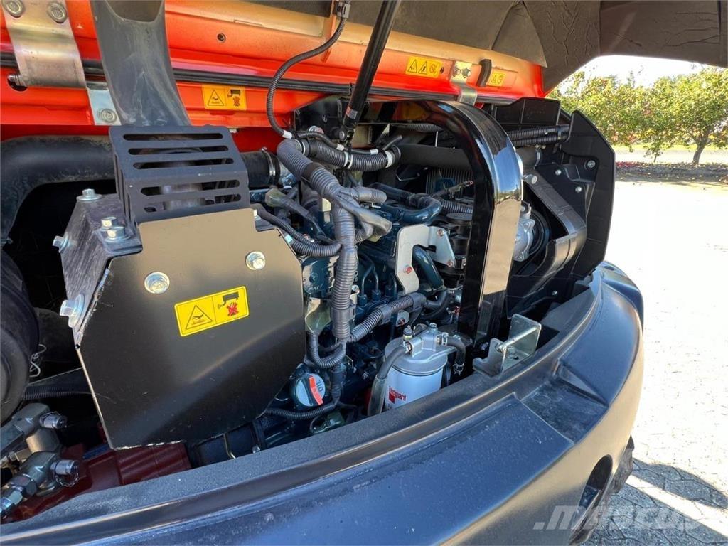 Kubota KX085-5 大型油圧ショベル12t以上（パワーショベル・ユンボ）