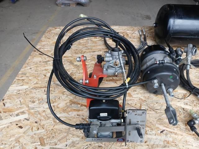 Kuhn LUFTBREMSER その他トラクターアクセサリー・アタッチメント