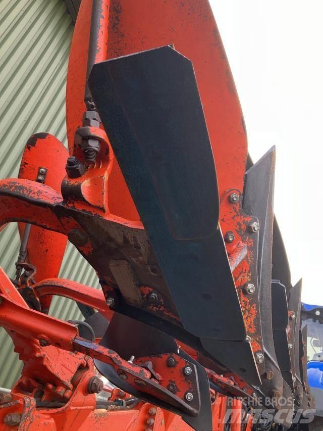Kuhn VARI MANAGER リバーシブルプラウ