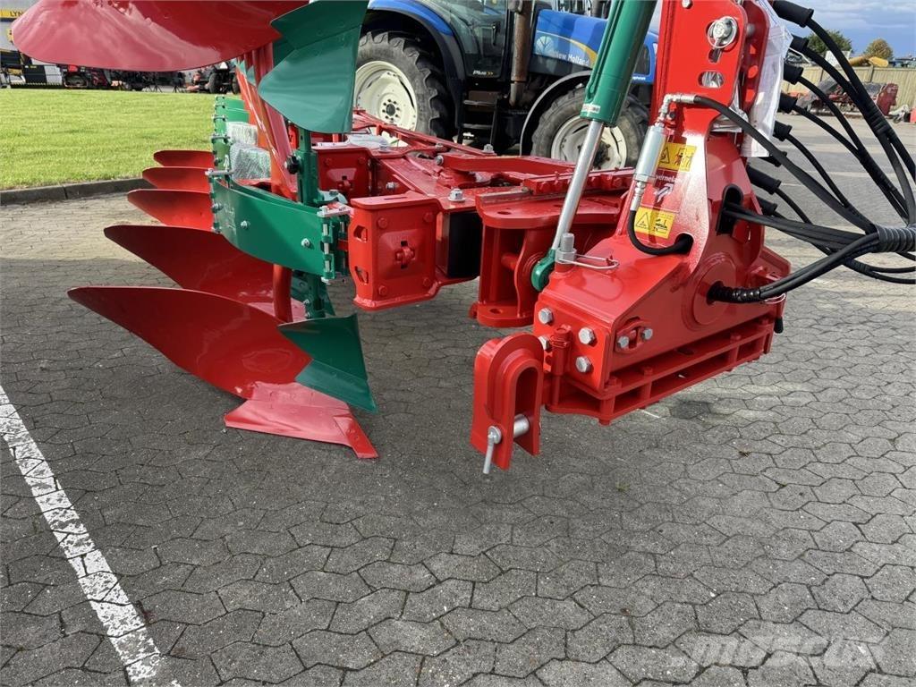 Kverneland 3300S リバーシブルプラウ