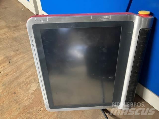 Kverneland TELLUS ブームスプレイヤー