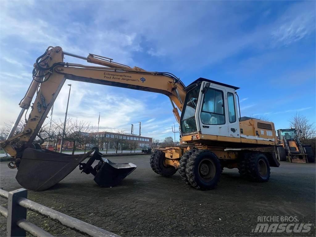 Liebherr 902 ホイール式油圧ショベル（パワーショベル・ユンボ・バックホー）