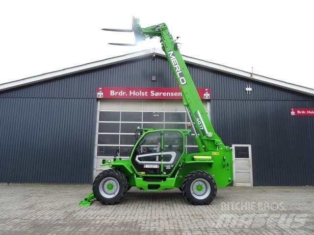 Merlo P40.17 テレスコーピックハンドラー
