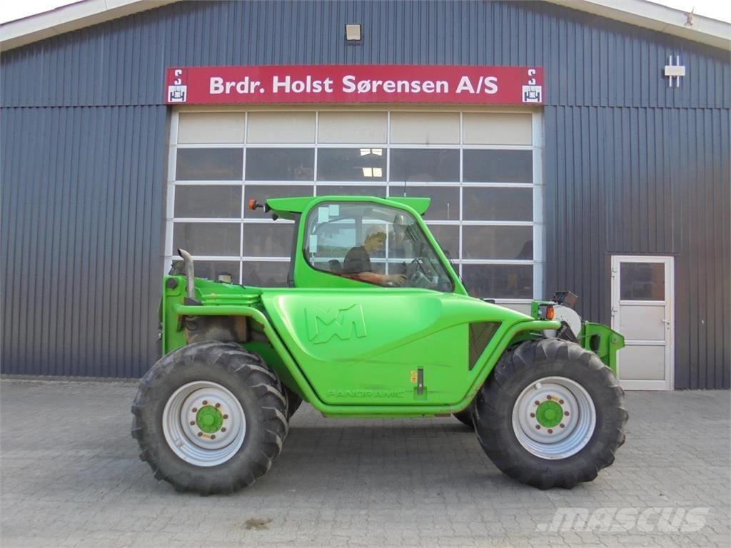 Merlo P40.7 テレスコーピックハンドラー