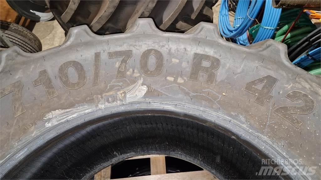 Mitas 710/70R42 タイヤ、ホイル、リム