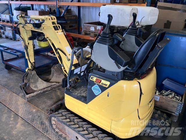 New Holland E09SR ミニ油圧ショベル 7t以下（ミニユンボ・ミニディガー）