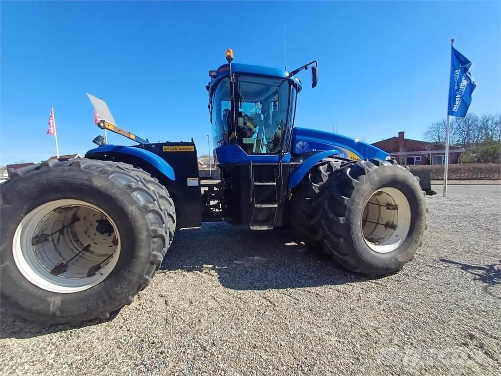 New Holland T9040 トラクター