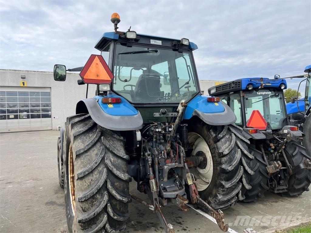 New Holland TM150 トラクター