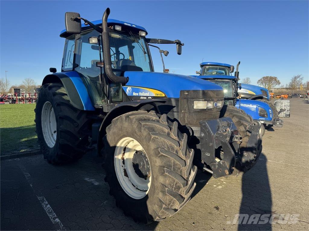 New Holland TM155 トラクター