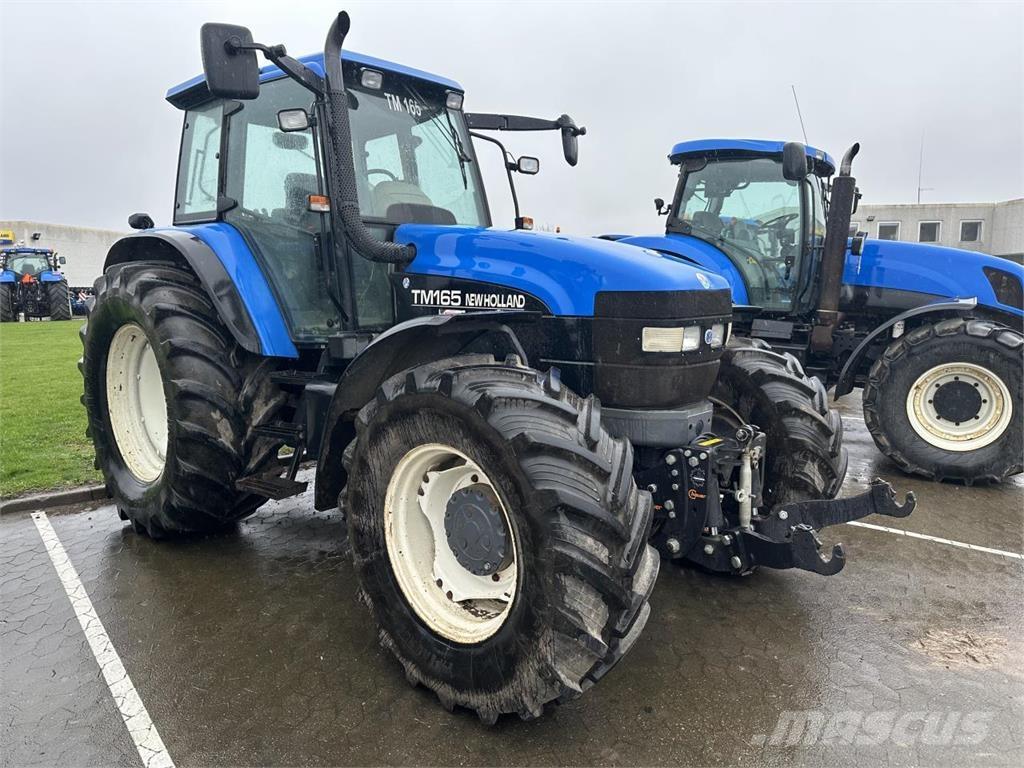 New Holland TM165 トラクター