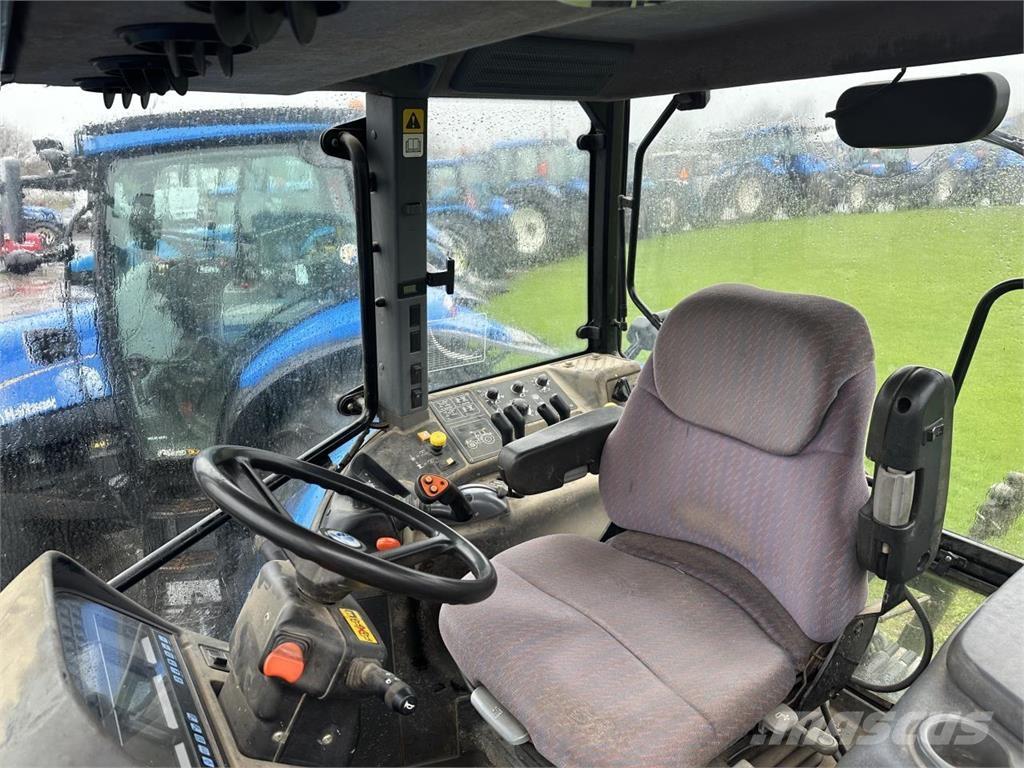 New Holland TM165 トラクター