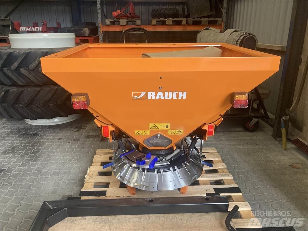 Rauch AXEO 18,1 砂と塩撒き専用車