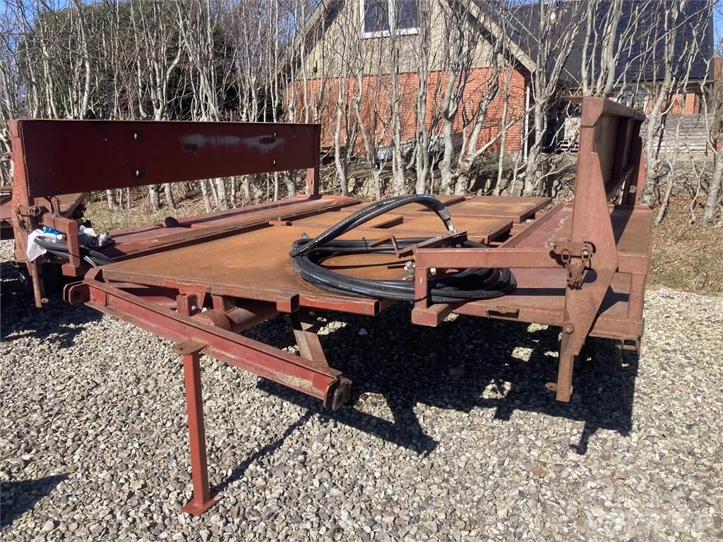 Spragelse 325 ベールトレーラー