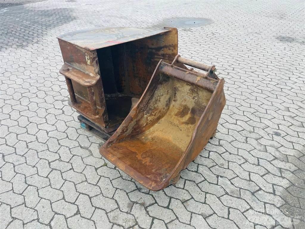 Terex TC60 ミニ油圧ショベル 7t以下（ミニユンボ・ミニディガー）
