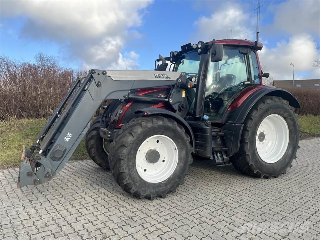 Valtra N 174 トラクター