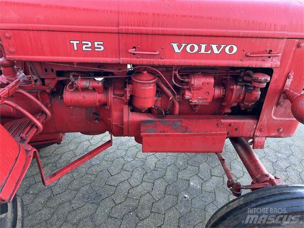 Volvo BM T25 トラクター