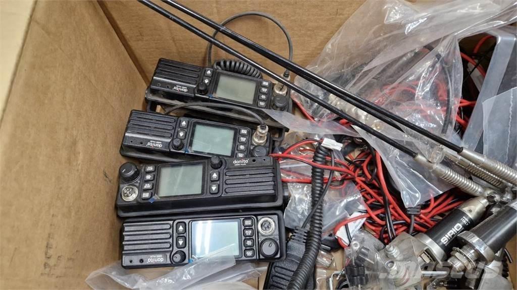  WALKIE 電子機器