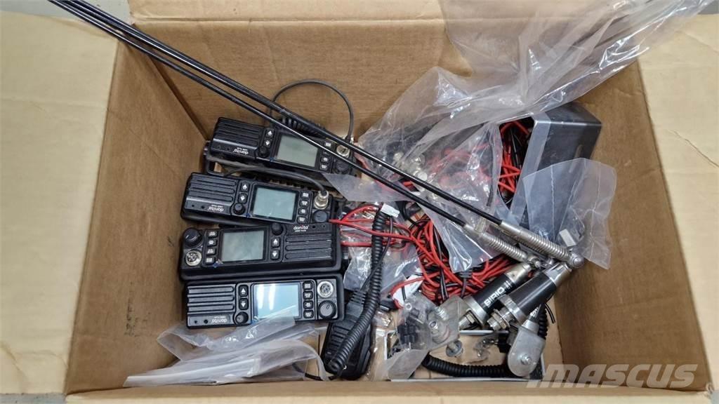  WALKIE 電子機器