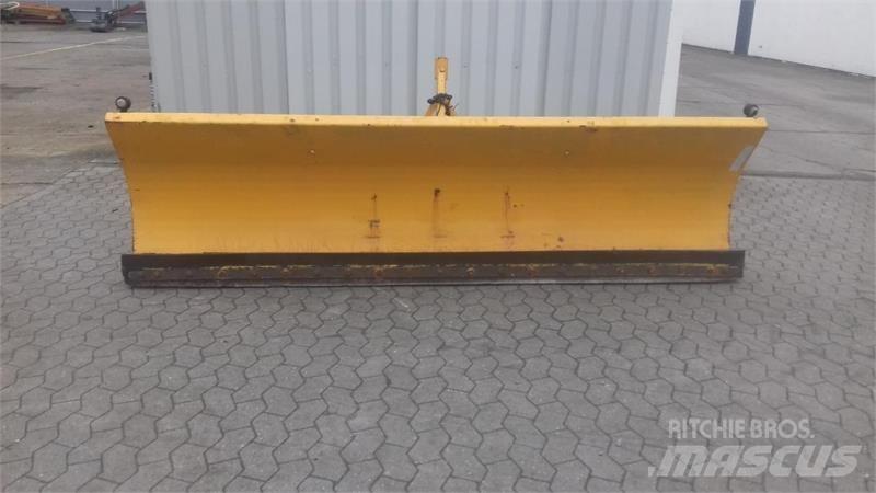  - - - 2.5 MTR スノーブレードとプラウ