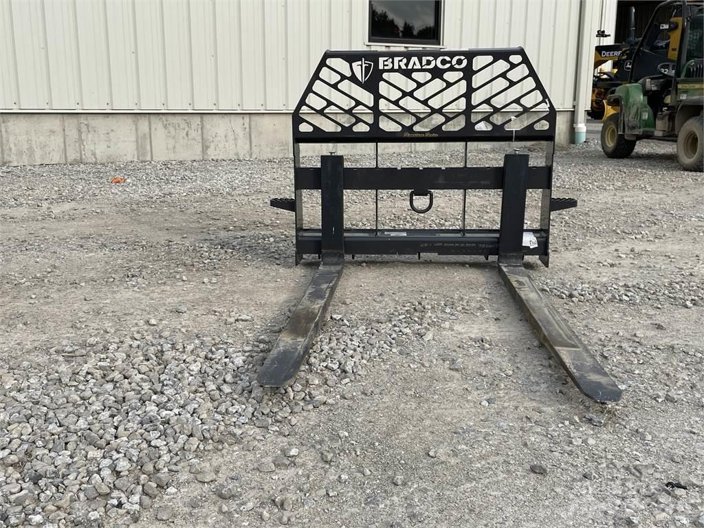 Bradco 60 FORKS 建設機械 -　その他