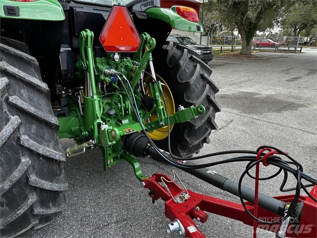 Bush Hog 2820 ベールシュレッダー、カッター、アンローラー