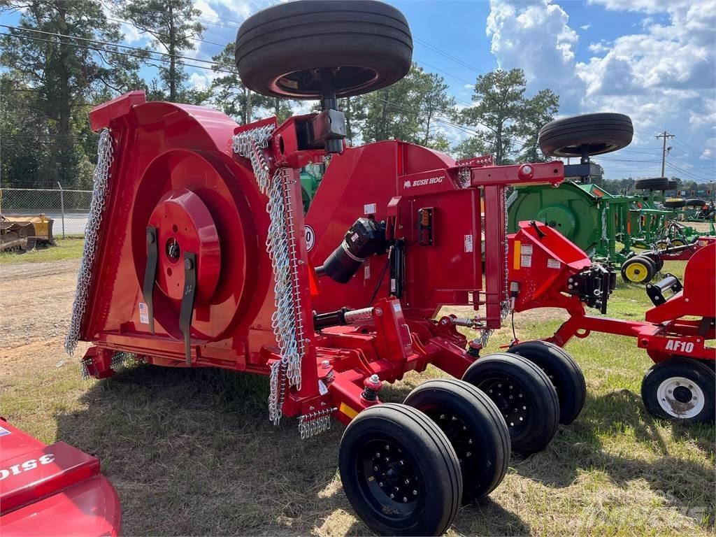 Bush Hog 3815 ベールシュレッダー、カッター、アンローラー