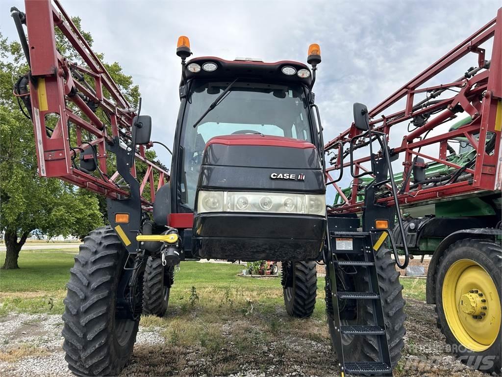 Case IH 3240 牽引型スプレイヤー