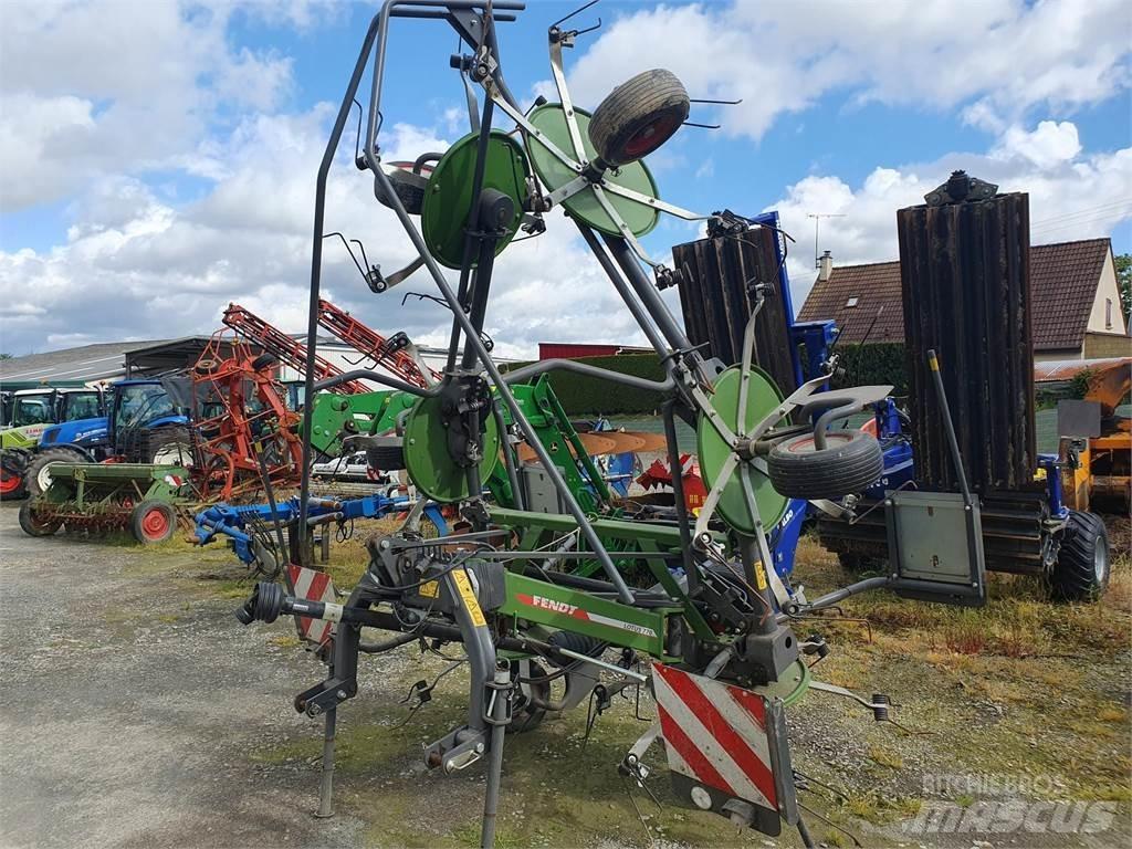 Fendt LOTUS 770 テッダー・テッダーレーキ