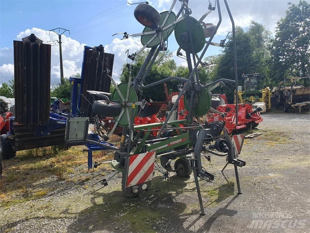 Fendt LOTUS 770 テッダー・テッダーレーキ