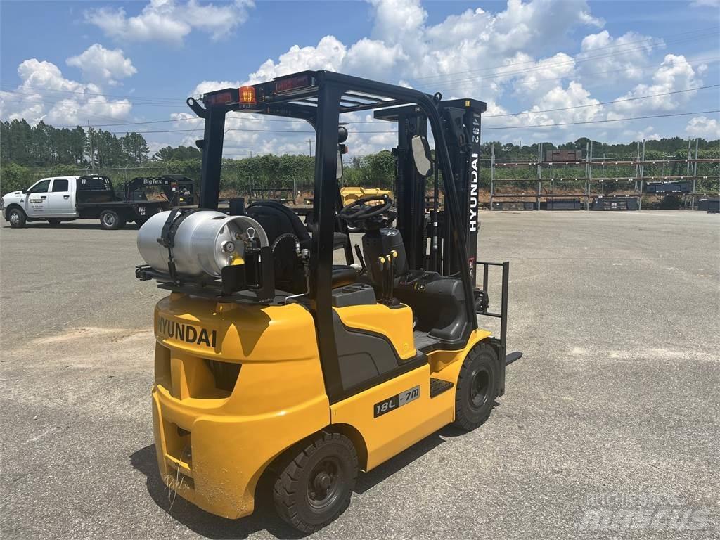 Hyundai 18L-7M フォークリフト - その他
