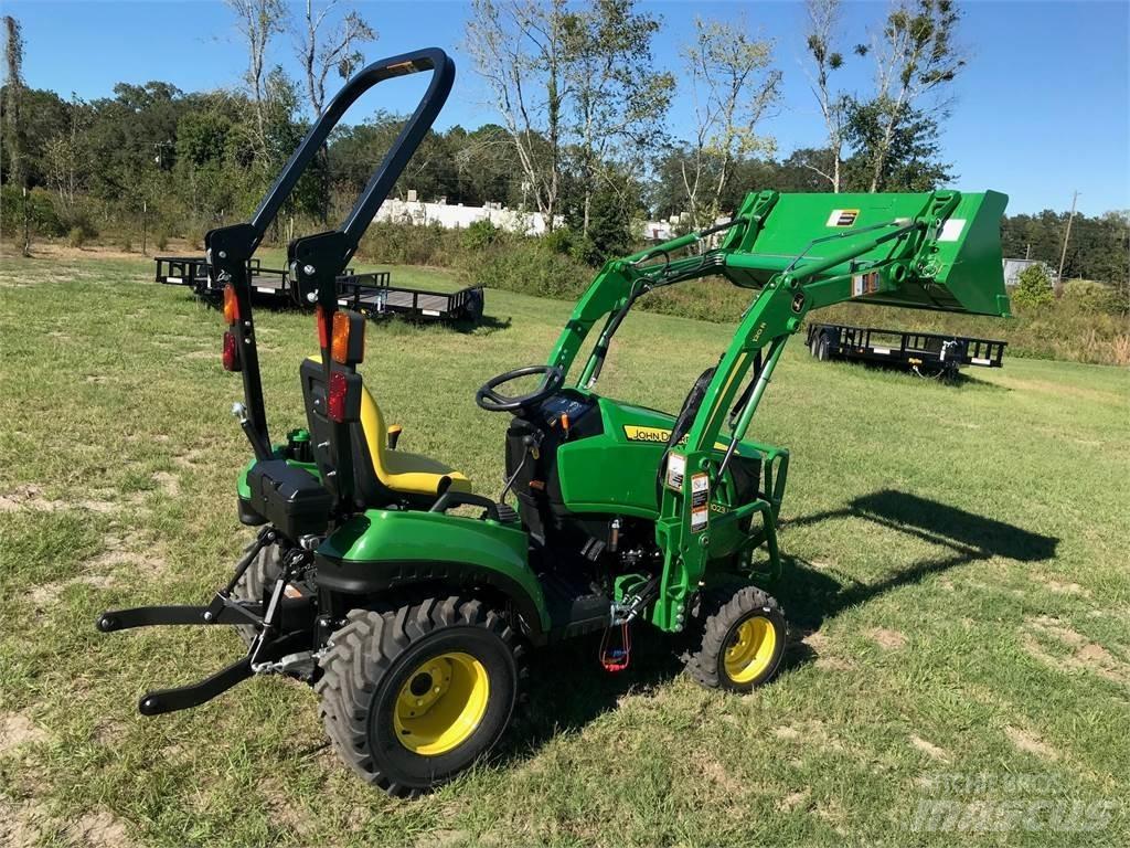 John Deere 1023E コンパクトトラクター