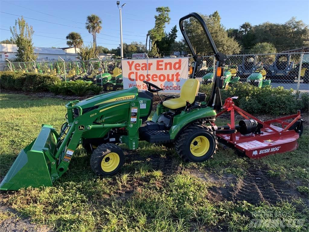 John Deere 1023E コンパクトトラクター