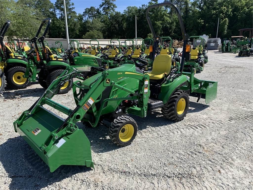 John Deere 1023E コンパクトトラクター