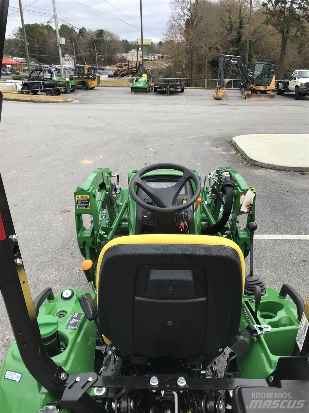 John Deere 1023E コンパクトトラクター