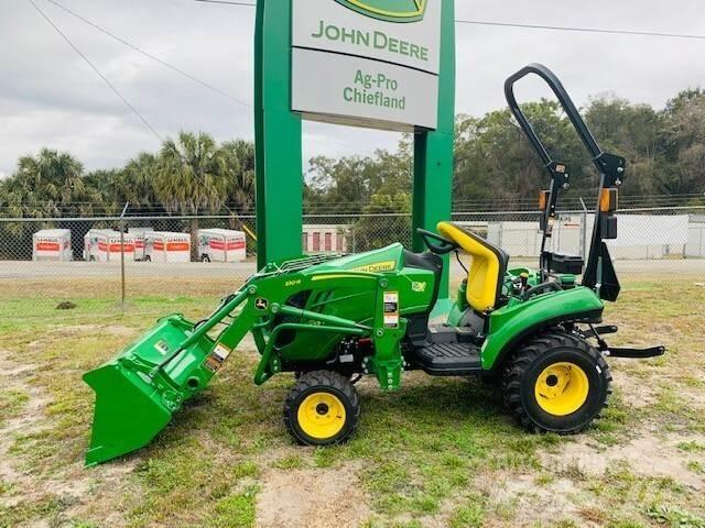 John Deere 1023E コンパクトトラクター