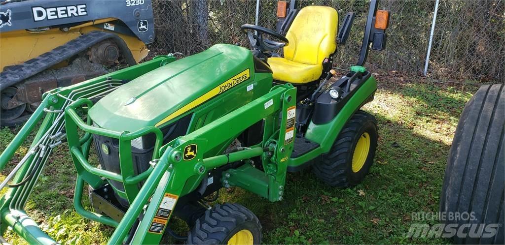 John Deere 1023E コンパクトトラクター